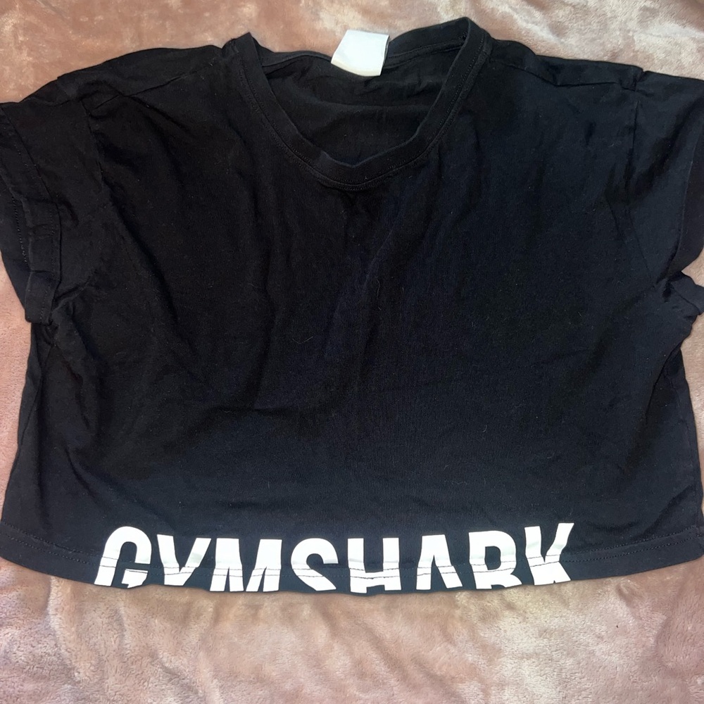 Cropped Gymshark tshirt